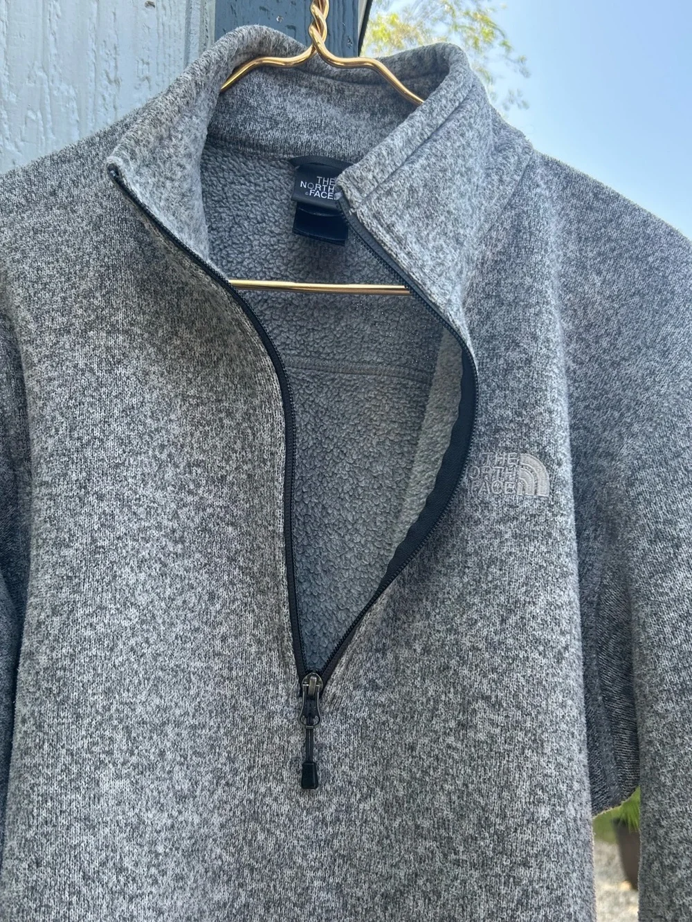 The North Face Men’s Gray Quarter-Zip Fleece Pullover